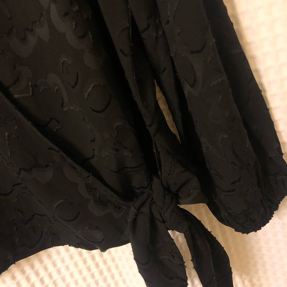 NWOT Madewell Black Wrap Print Top - Picture 3 of 4